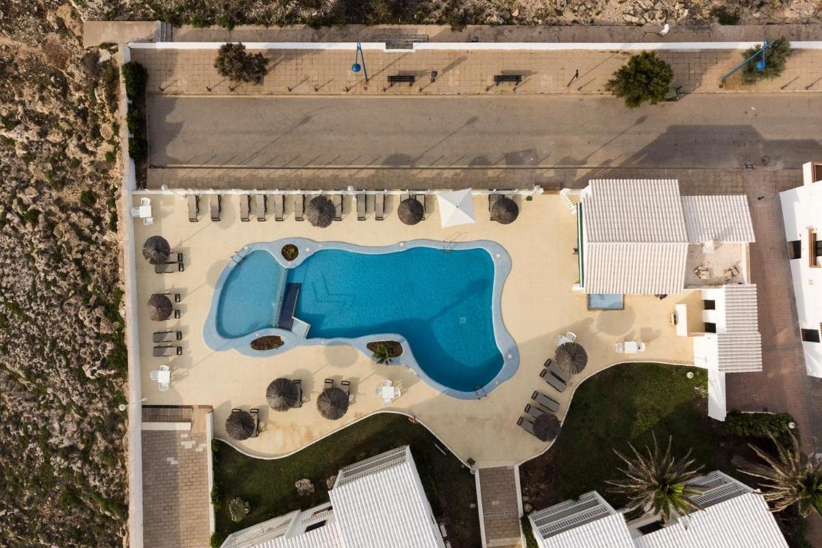 AluaSun Far Menorca Aparthotel S'Algar Bagian luar foto